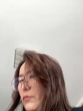 Snapshot of Youyou_12 chatting on 02.06.26 Youyou 12 online show from 02.06.26