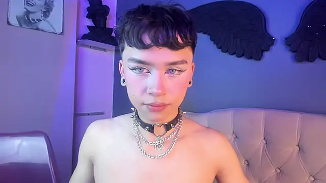 Snapshot of Camilo_X_x chatting on 02.26.26 Camilo X x online show from 02.26.26