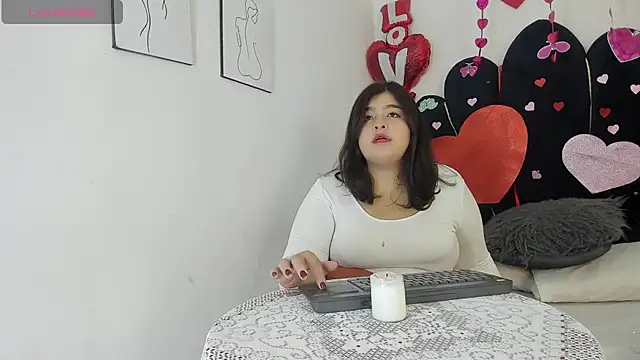 dahlialee online show from 02.14.26