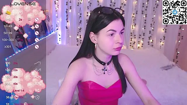 Stephanie Bloom online show from 02.04.26