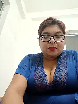 Elie Hallway online show from 03.12.26