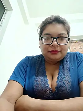 Elie Hallway online show from 04.04.26