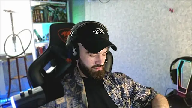 Snapshot of _Mostly_ chatting on 03.03.26 Mostly online show from 03.03.26