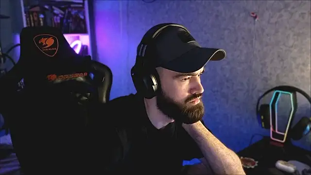 Snapshot of _Mostly_ chatting on 03.10.26 Mostly online show from 03.10.26