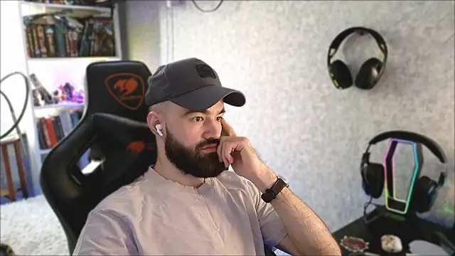 Snapshot of _Mostly_ chatting on 03.11.26 Mostly online show from 03.11.26