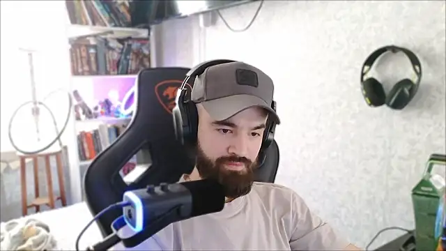 Snapshot of _Mostly_ chatting on 03.12.26 Mostly online show from 03.12.26