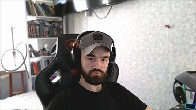 Snapshot of _Mostly_ chatting on 04.01.26 Mostly online show from 04.01.26