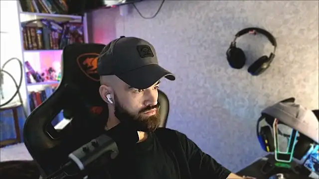 Snapshot of _Mostly_ chatting on 04.03.26 Mostly online show from 04.03.26