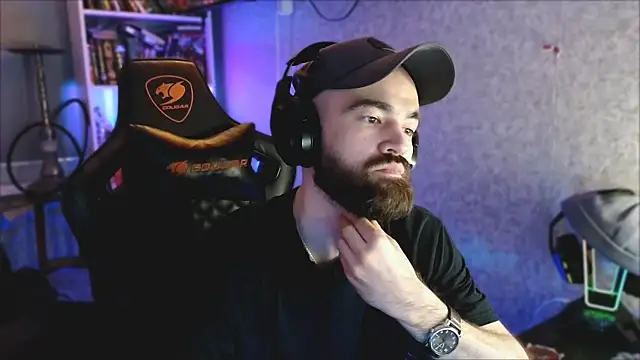 Snapshot of _Mostly_ chatting on 04.10.26 Mostly online show from 04.10.26