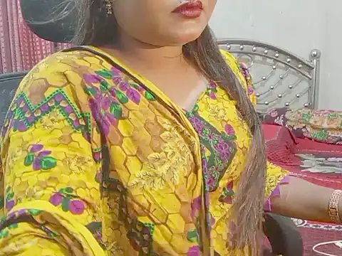 Snapshot of Nusrat_Faria chatting on 06.17.26 Nusrat Faria online show from 06.17.26
