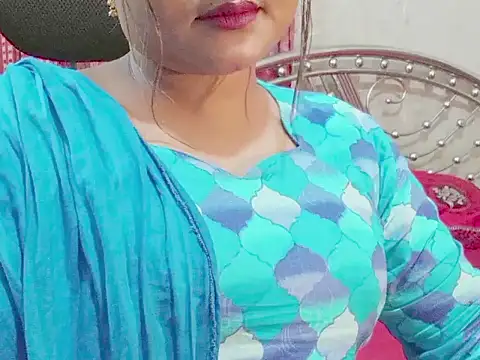 Snapshot of Nusrat_Faria chatting on 06.19.26 Nusrat Faria online show from 06.19.26