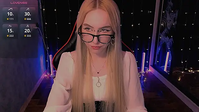 Snapshot of crybambi chatting on 03.25.26 crybambi online show from 03.25.26