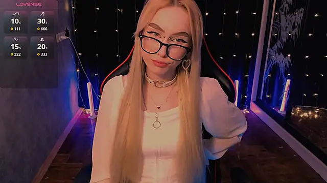 Snapshot of crybambi chatting on 03.31.26 crybambi online show from 03.31.26