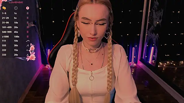 Snapshot of crybambi chatting on 04.09.26 crybambi online show from 04.09.26