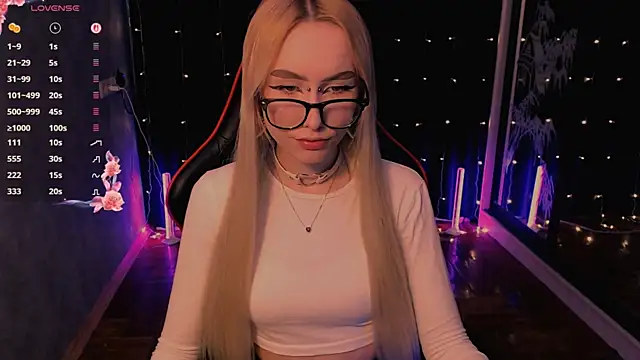 Snapshot of crybambi chatting on 04.12.26 crybambi online show from 04.12.26