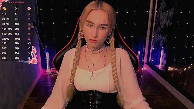 Snapshot of crybambi chatting on 04.16.26 crybambi online show from 04.16.26