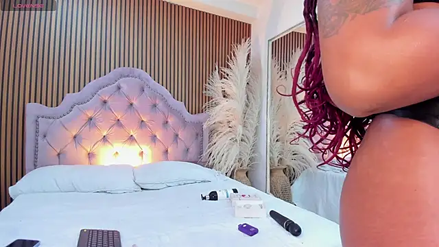 StacyMoon  online show from 02.17.26