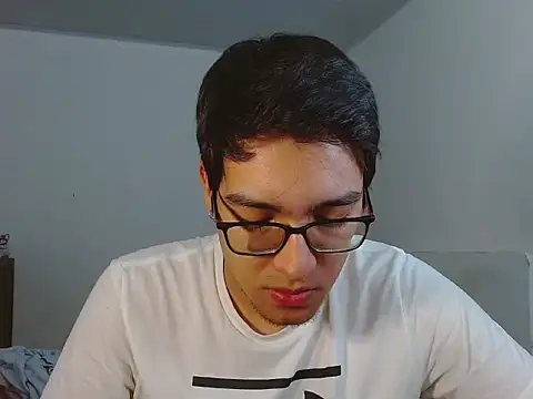 Snapshot of NickFin chatting on 07.15.26 NickFin online show from 07.15.26