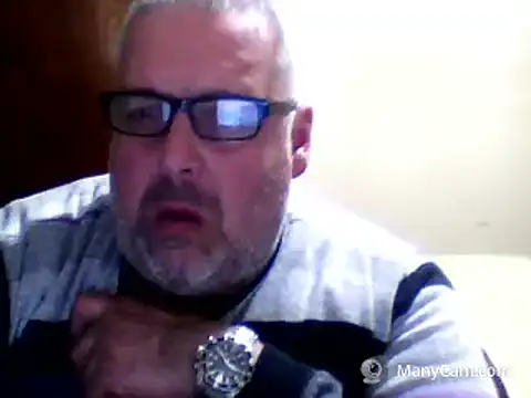 swichcassanesi online show from 04.15.26