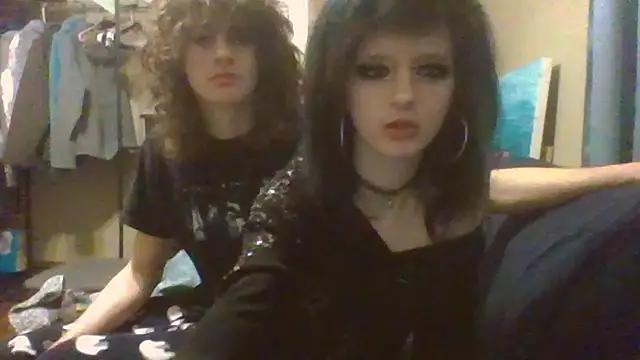 Snapshot of emoprincessxD chatting on 02.10.26 emoprincessxD online show from 02.10.26