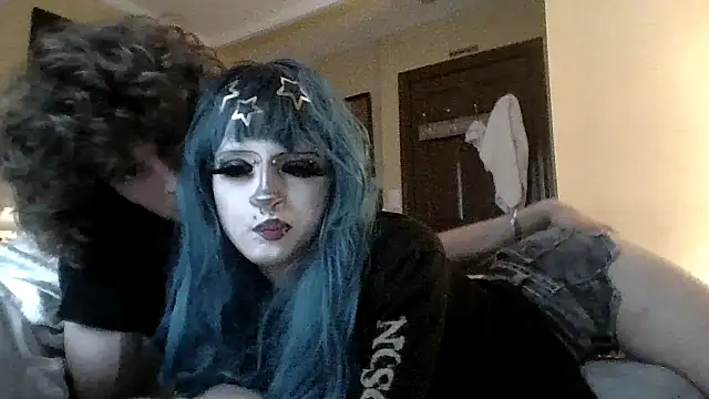 Snapshot of emoprincessxD chatting on 04.05.26 emoprincessxD online show from 04.05.26