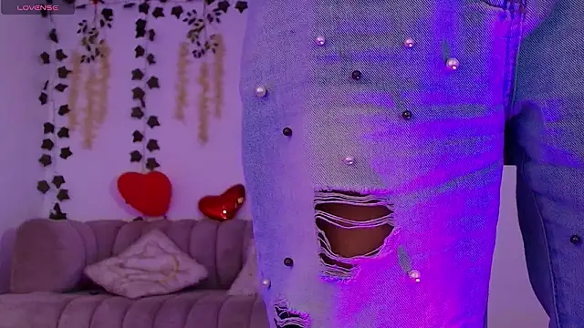 Stephanie Fontaine online show from 02.25.26