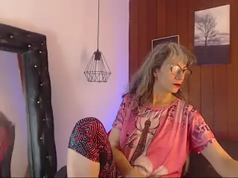 Snapshot of laurasofia45 chatting on 02.26.26 laurasofia45 online show from 02.26.26