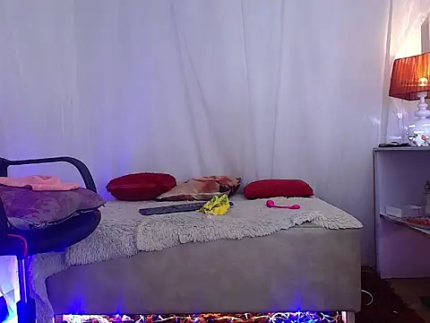 laurasofia45 online show from 05.29.26