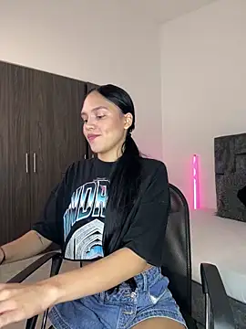 Snapshot of Malory_Saenzz chatting on 02.21.26 Malory Saenzz online show from 02.21.26