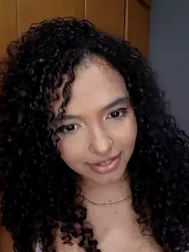 Snapshot of pandinhagamer chatting on 02.25.26 pandinhagamer online show from 02.25.26