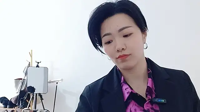 Snapshot of Nikishine chatting on 02.25.26 Nikishine online show from 02.25.26