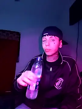 Snapshot of sableye21 chatting on 04.05.26 sableye21 online show from 04.05.26