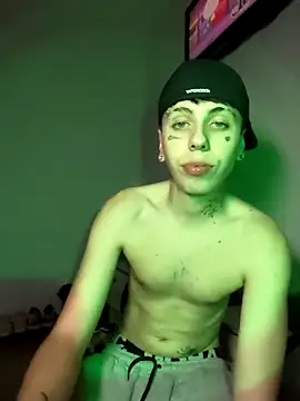 Snapshot of sableye21 chatting on 04.15.26 sableye21 online show from 04.15.26