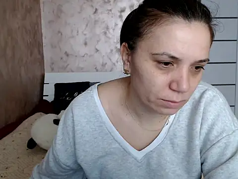 LorraGrey online show from 03.05.26