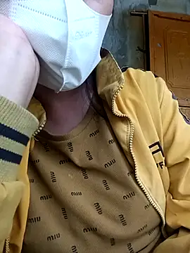 hot-luna- online show from 04.04.26