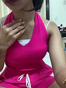 HEENA-STRIP online show from 02.22.26