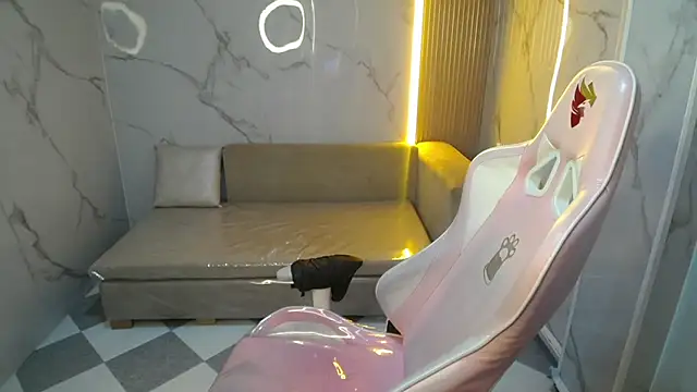 Snapshot of Valerie_moon_b chatting on 02.08.26 Valerie moon b online show from 02.08.26