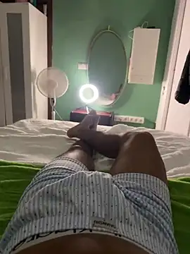 Snapshot of DavShi chatting on 02.24.26 DavShi online show from 02.24.26