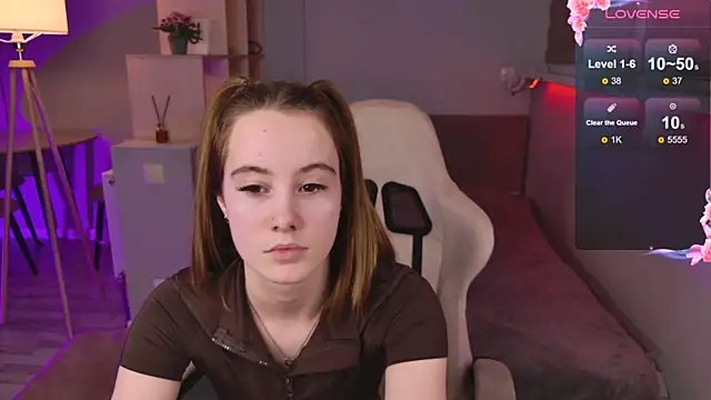 Snapshot of Caeliaa chatting on 02.12.26 Caeliaa online show from 02.12.26