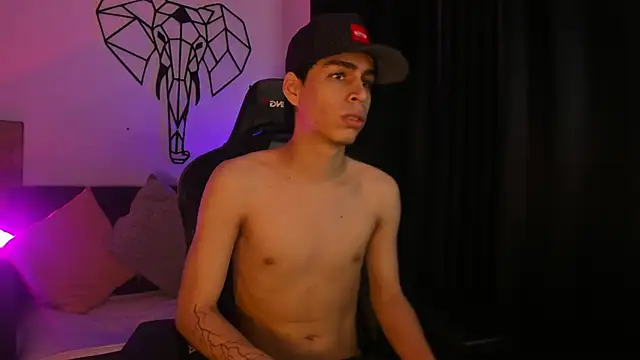 Snapshot of juan_posada chatting on 02.01.26 juan posada online show from 02.01.26