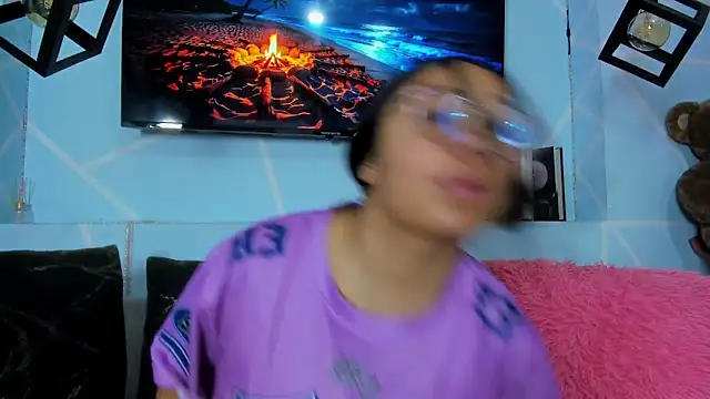 amy noa online show from 04.10.26