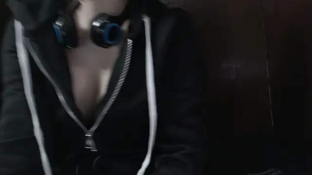 Snapshot of r_i_o__r_i_o chatting on 03.29.26 r i o r i o online show from 03.29.26