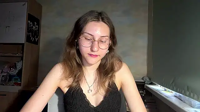 Snapshot of Miaaa_Moon chatting on 06.15.26 Miaaa Moon online show from 06.15.26
