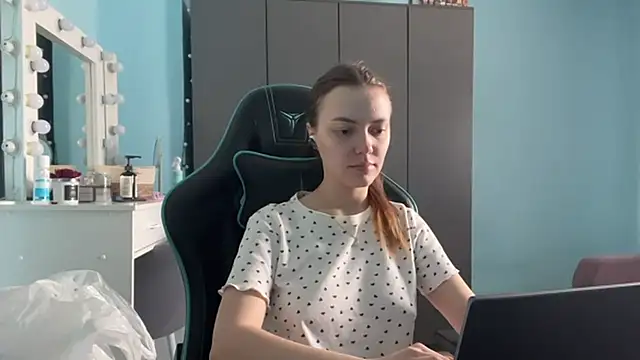 Snapshot of AndreeMerryman chatting on 02.21.26 AndreeMerryman online show from 02.21.26