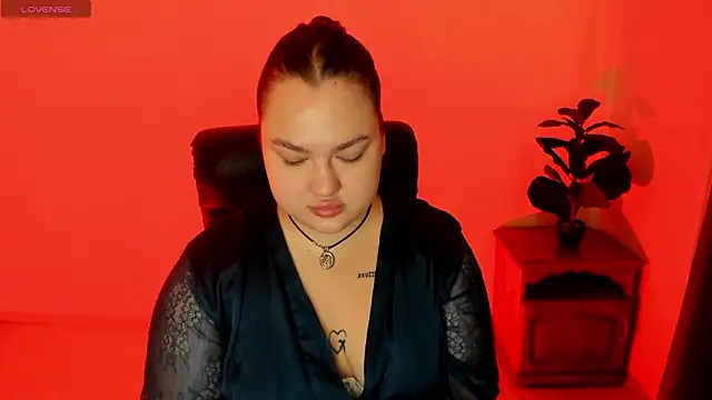 Sofiawetsweet online show from 02.19.26