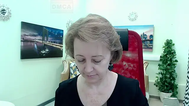 MONA W online show from 04.13.26