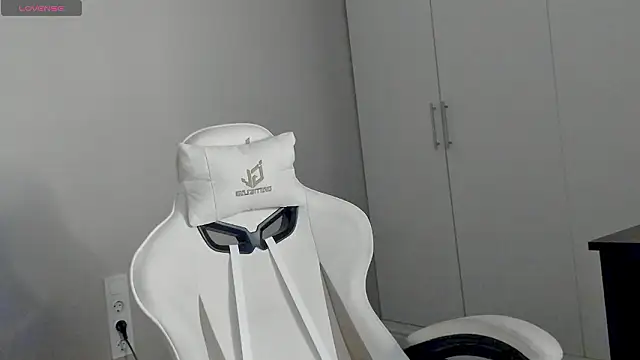 Snapshot of Leah_Castro chatting on 02.06.26 Leah Castro online show from 02.06.26