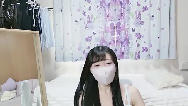 Snapshot of MOE_o0 chatting on 02.21.26 MOE o0 online show from 02.21.26