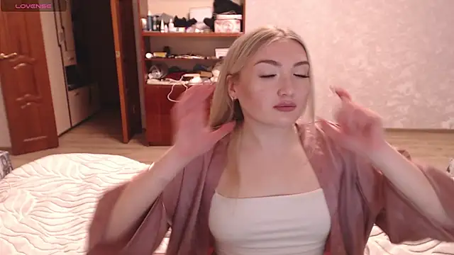 MiraRoy online show from 02.08.26