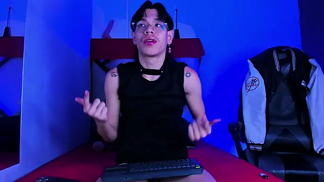 Snapshot of Bennet-Gray chatting on 02.24.26 Bennet-Gray online show from 02.24.26